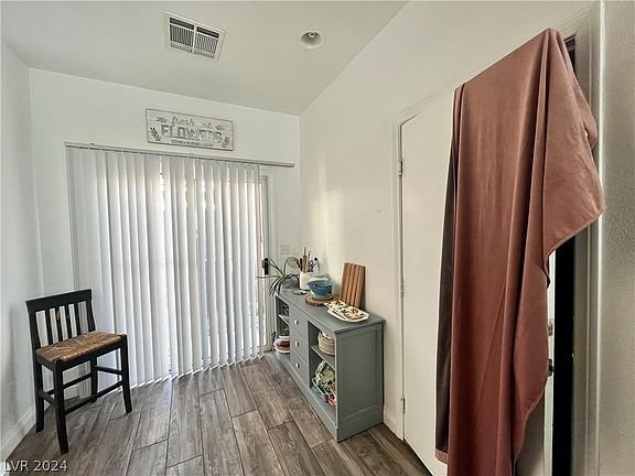 5th image of 4094 Sparrow Rock St