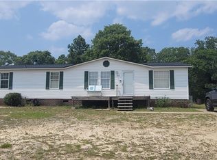 518 Palindrome Ct, Hope Mills, NC 28348