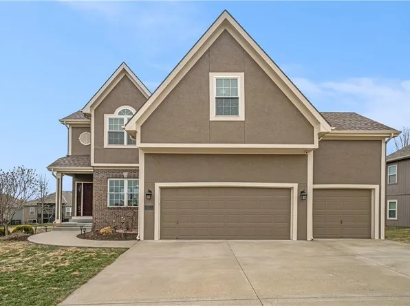 2206 Greenfield Ct, Kearney, MO 64060