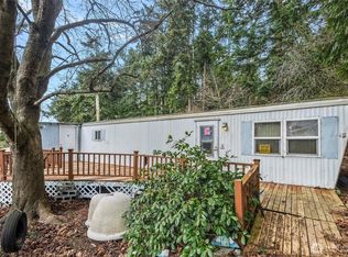 4398 Rhododendron Dr, Oak Harbor, WA 98277