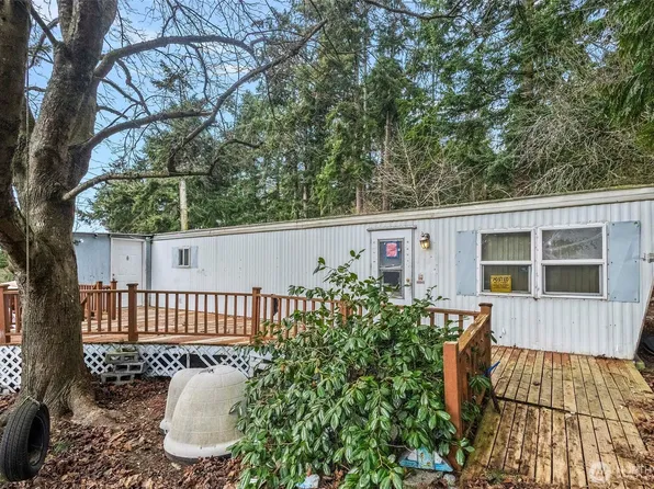 4398 Rhododendron Drive, Oak Harbor, WA 98277