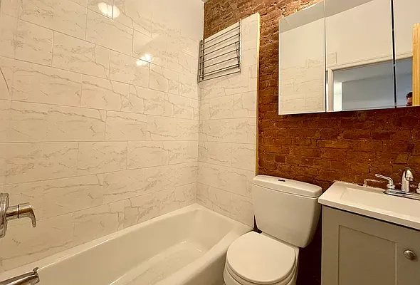 Rented by Native Real Estate LLC | media 10