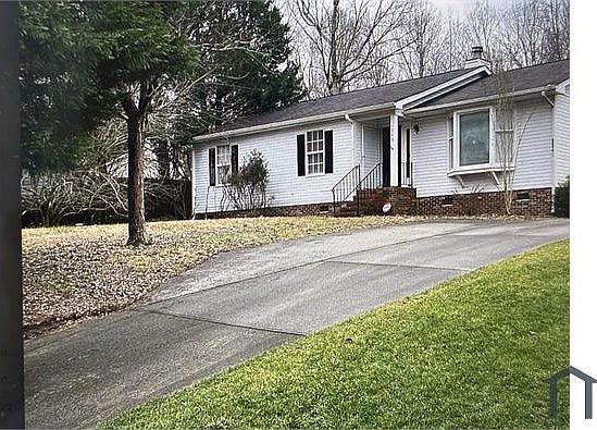 4th image of 6049 Acadian Woods Dr