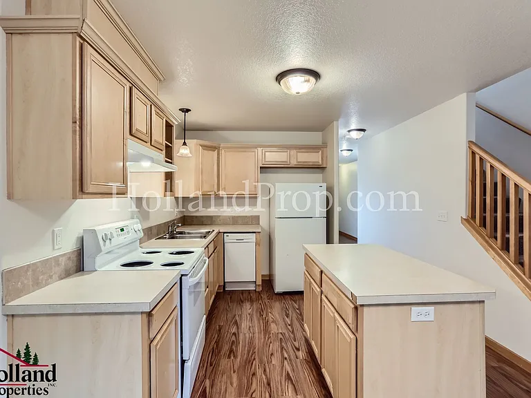 6547 SE Woodstock Blvd — Photo 7