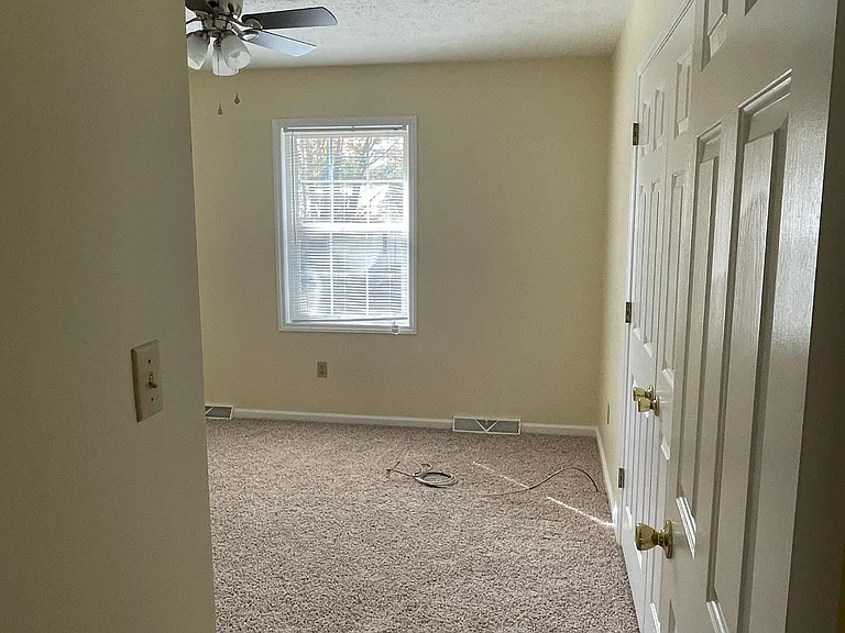 145 Noel Ave — Photo 23