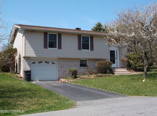 17 Delwood Dr, Danville, PA 17821