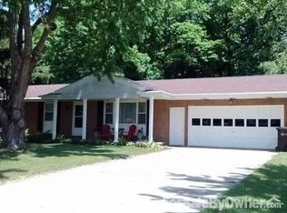 311 Timber Dr, Coloma, MI 49038