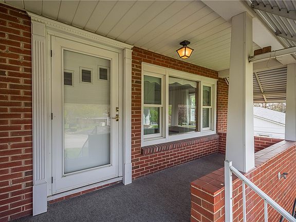4th image of 180 Hilltop Ln