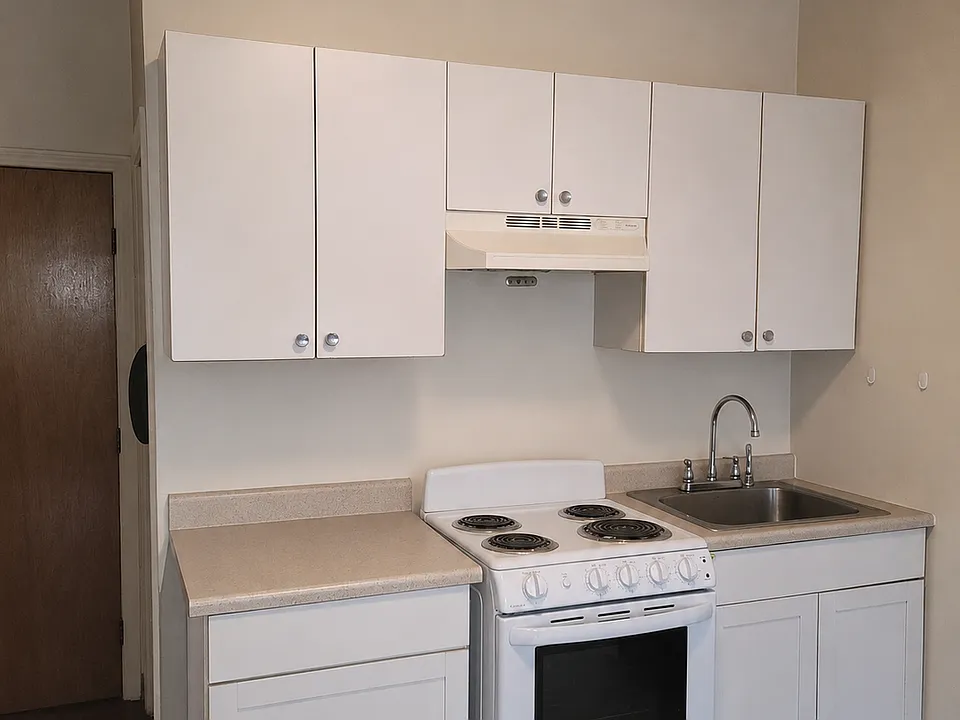 20 Washington Ave #1