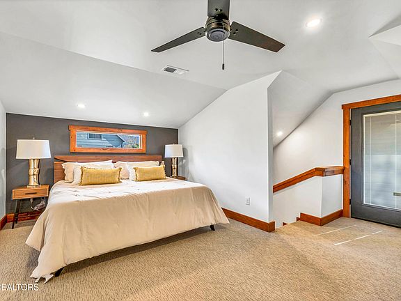 27th image of 133 Westwing Cave Rd
