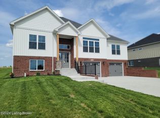 2309 Clearwater Dr, Lawrenceburg, KY 40342