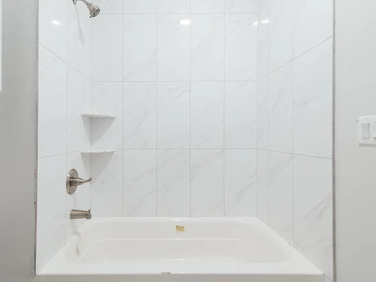 144 Bergen Ave #2A — Photo 22
