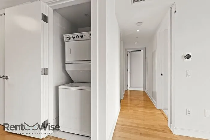 301 Mission St #15E — Photo 9