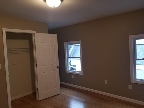 3rd image of 23 Farley Ave #3