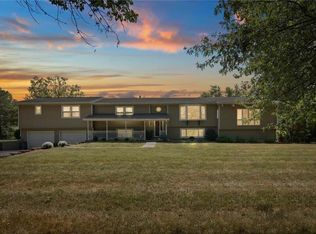 114 Valley St, Lathrop, MO 64465