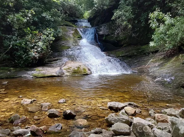 A2 Cardinal Trce, Lake Toxaway, NC 28747