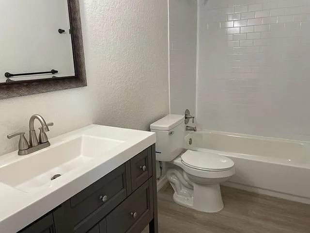 1482 Cleveland St #1 — Photo 11