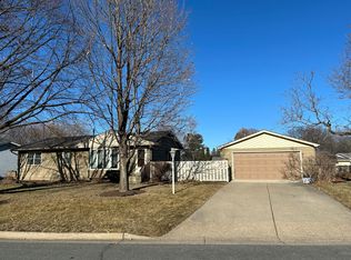 2087 Opal Dr, Eagan, MN 55122