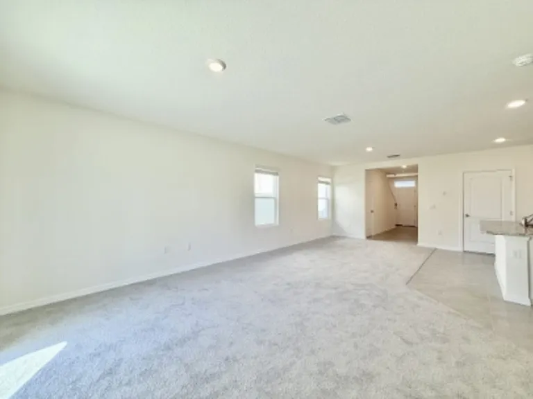 1374 Holodak Dr — Photo 30