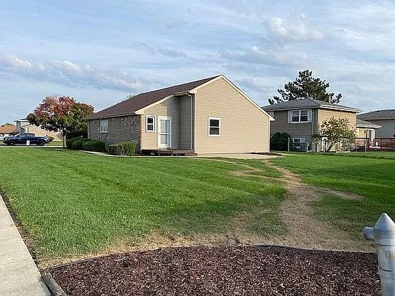 3rd image of 17000 Westwood Dr #1