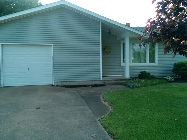 878 Flat Rock Rd, Bellevue, OH 44811