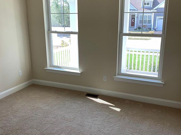 4th image of 26218 Tuscany Dr