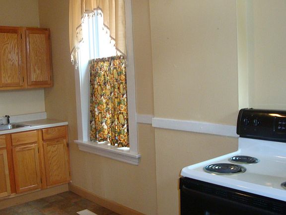 4th image of 2831 Gasconade St Floor 1