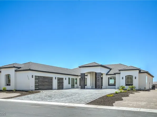 1525 Heights Dr, Moapa Valley, NV 89021