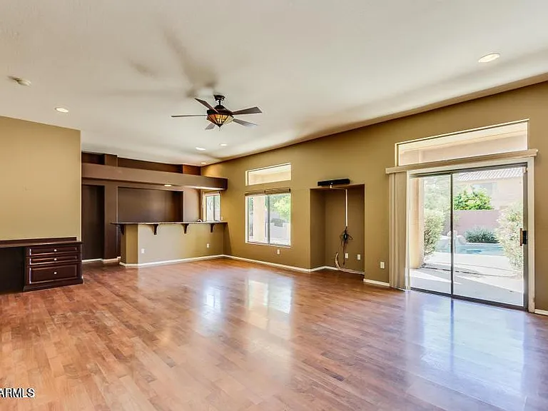 1705 E Coconino Dr — Photo 9