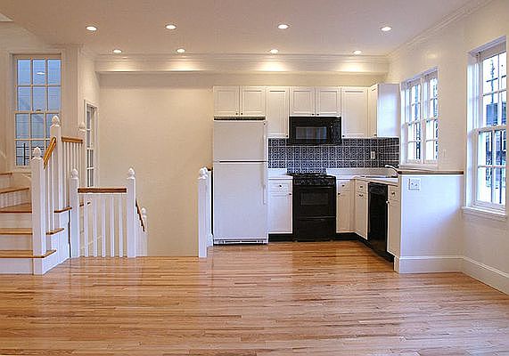 4th image of 309 E 81st St #5FEPH