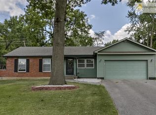 9008 W 89th St, Overland Park, KS 66212