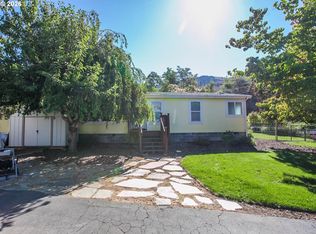 (Undisclosed Address), Mount Hood Parkdale, OR 97041