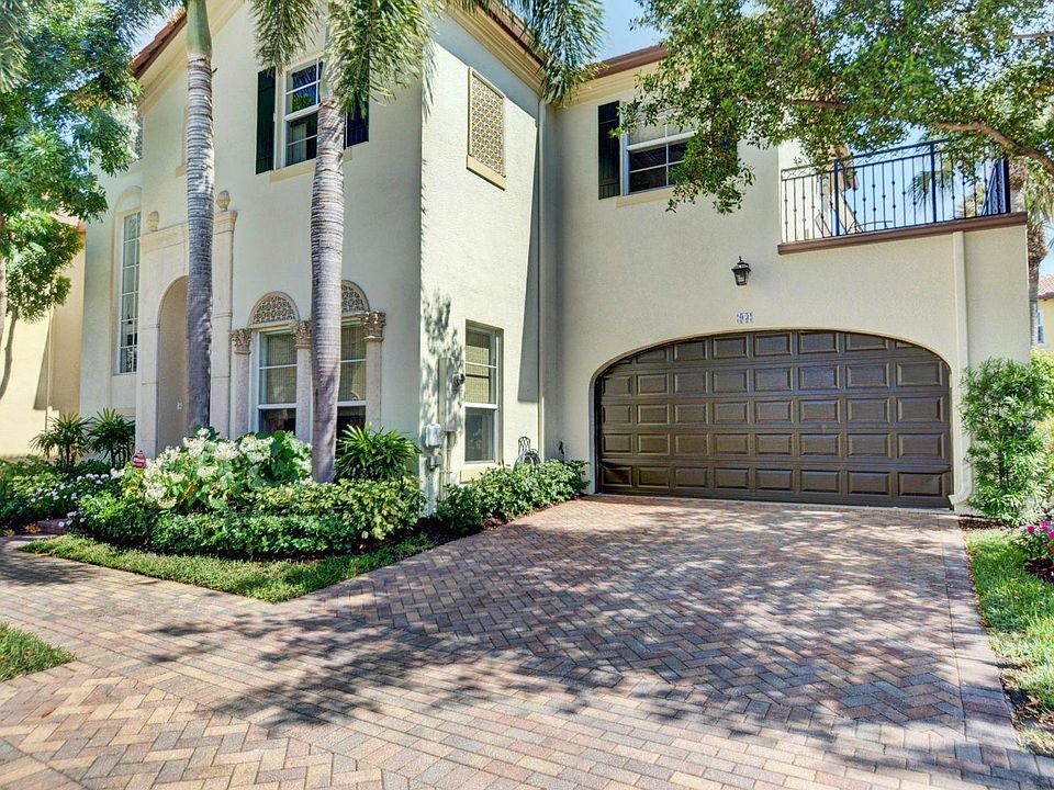 Home For Sale In Royal Poinciana