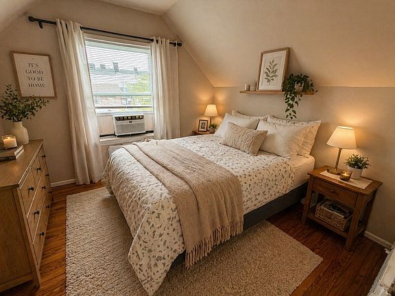 3rd image of 227 Beach 122nd St #4
