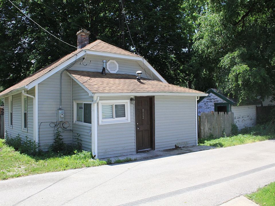 1st image of 812 E Benton St