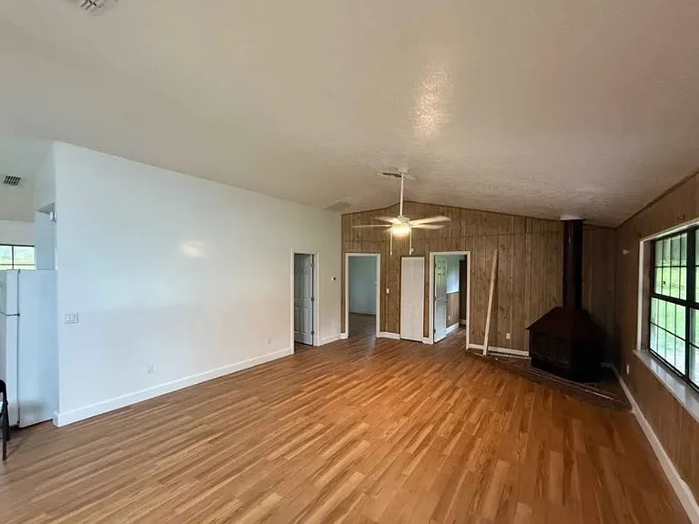 2230 Endsley Rd — Photo 30