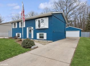 910 Broadbrook Ln, Michigan City, IN