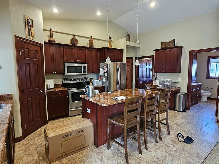 4144 Augusta Dr — Photo 12