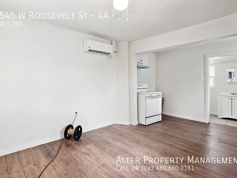 1545 W Roosevelt St #4A — Photo 13