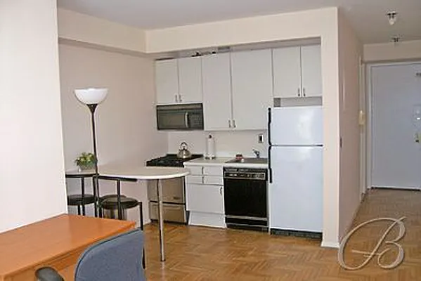 Rented by Bellmarc Realty | media 26