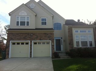 104 Briarcliff Dr, Egg Harbor Township, NJ 08234