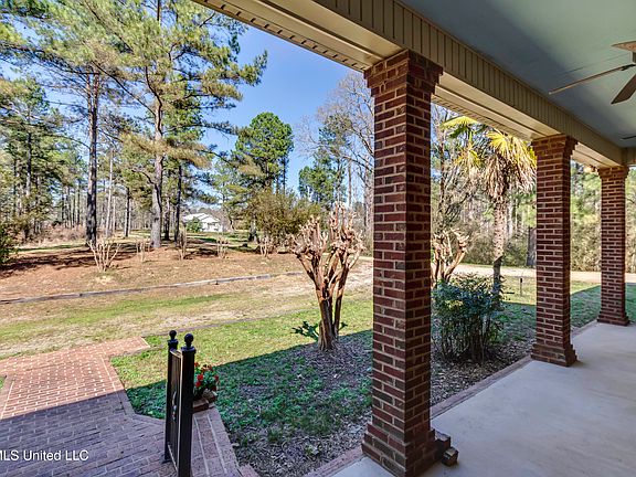 4th image of 2084 Six Mile Rd