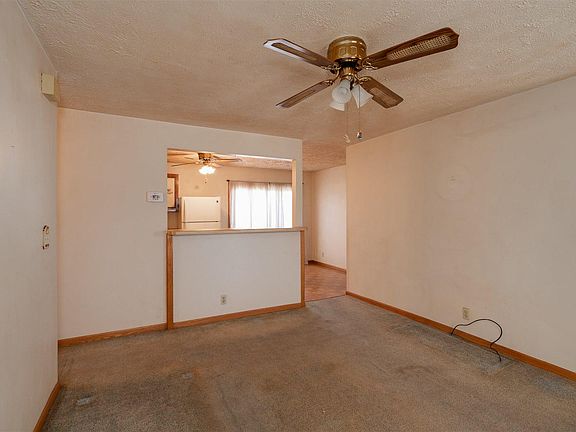 5th image of 1211 N Nixon Dr