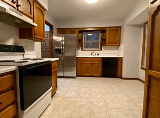 404 NE Corsicana St, Lees Summit, MO 64086
