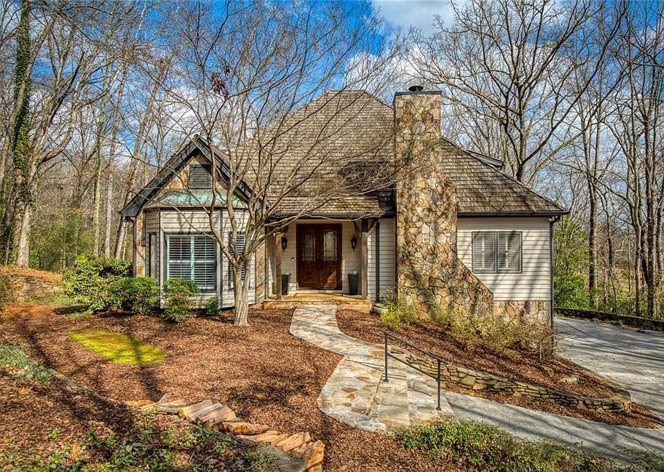 1st image of 50 Glen Oaks Dr NW
