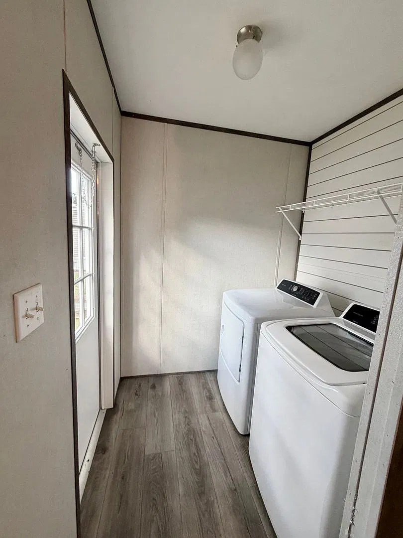 3 bed, 1065 sqft, $1,209 — Photo 4