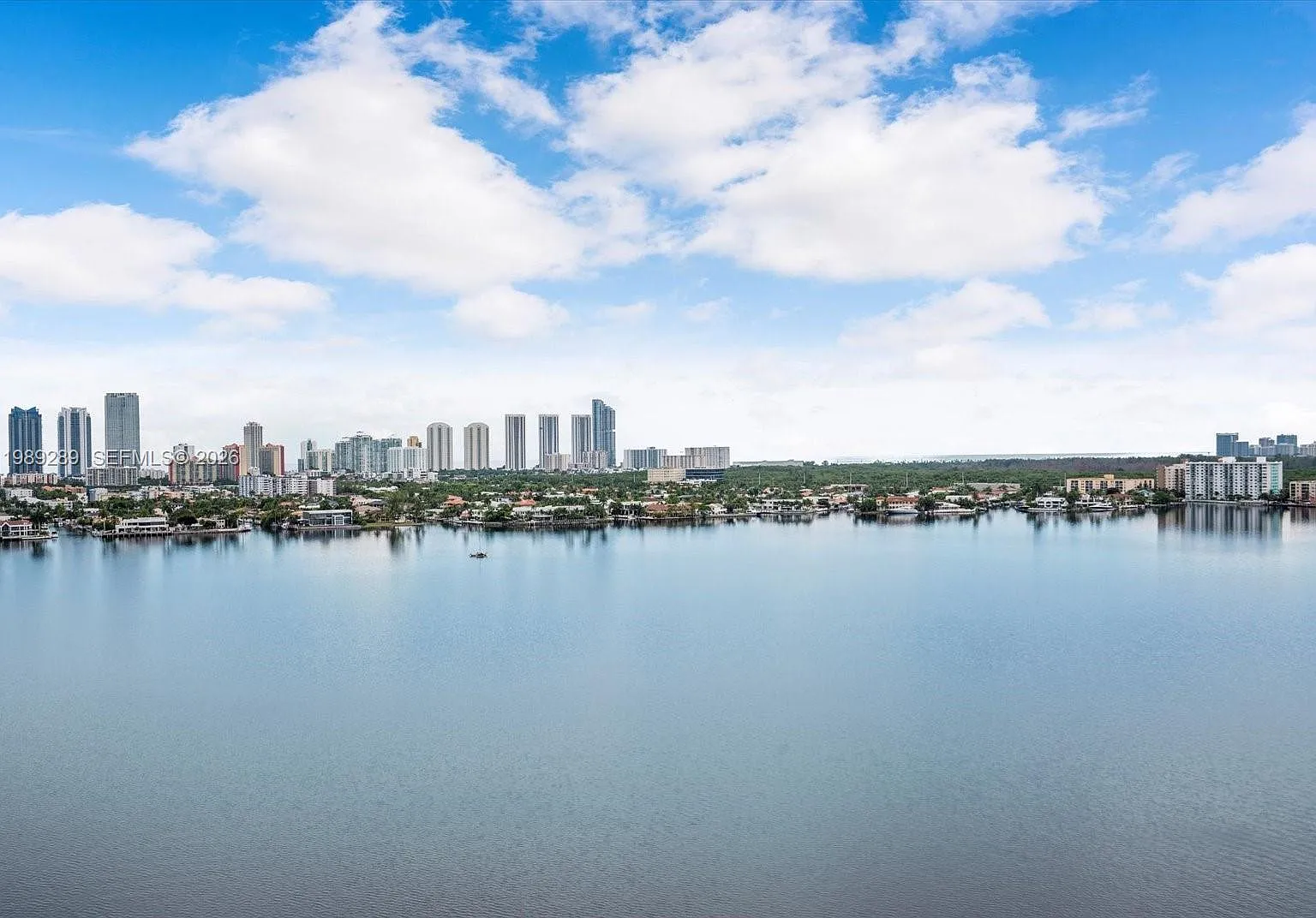 Marina Palms Residences N — Photo 1