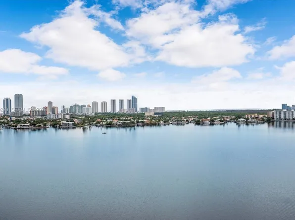 17301 Biscayne Blvd, Aventura, FL