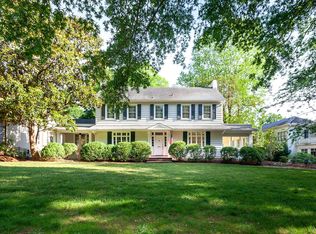 615 Hermitage Ct, Charlotte, NC 28207