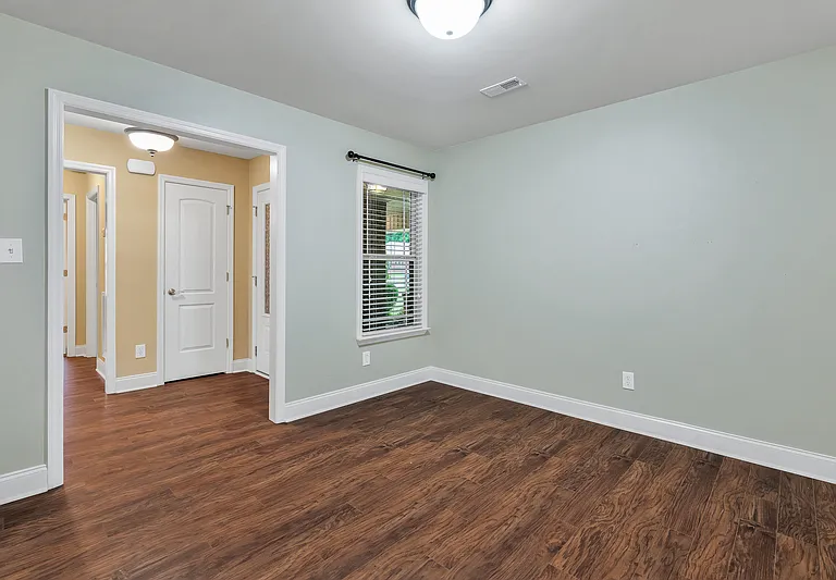 128 Willow Tree Dr — Photo 6